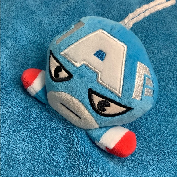 Miniso Marvel Captain America Plush Lovey Security Blanket Toy - Picture 5 of 16